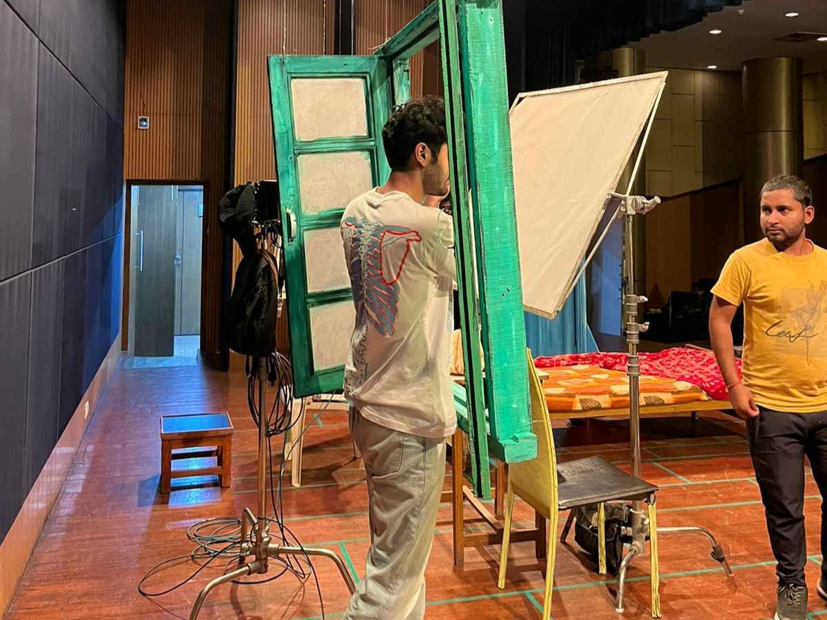 27fb7083-9b47-4e08-99ef-25202df31d86